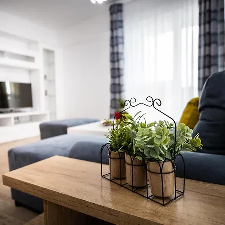 Dominium Scala Rosso Apartamento